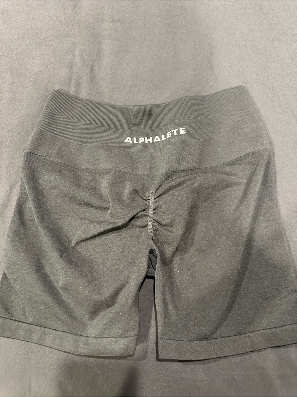 Alphalete grey Scrunch-Back Women’s Bike Shorts